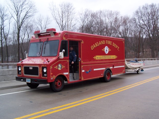 1043 (Company #3) 1983 Ford Utility Truck. The truck was purchased  and outfited by the Oakland Fire Department in 1983 with the generous donations of the residents of Oakland. The truck is used by the Oakland Fire Department Underwater Search and Recovery Unit.    